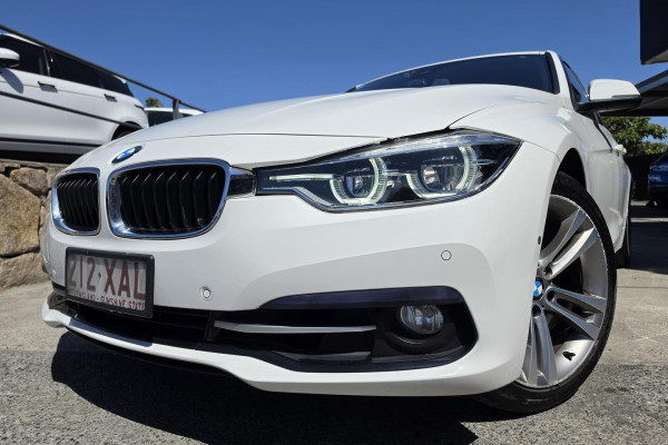 2016 BMW 3 Series F30 LCI 320i Sport Line Sedan Image 2