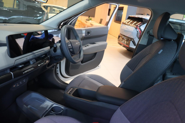 2026 MY27 Kia EV3 SV Air Long Range SUV Image 17