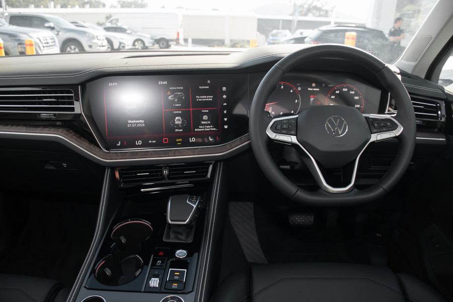 2025 MY26 Volkswagen Touareg RC 170TDI SUV Image 7