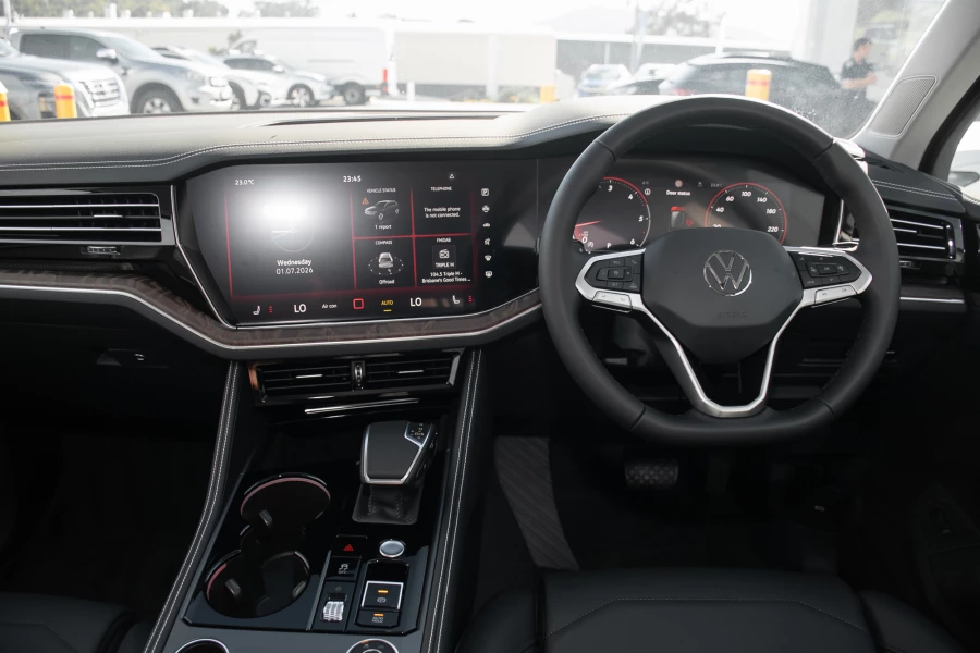 2025 MY26 Volkswagen Touareg RC 170TDI SUV Image 7