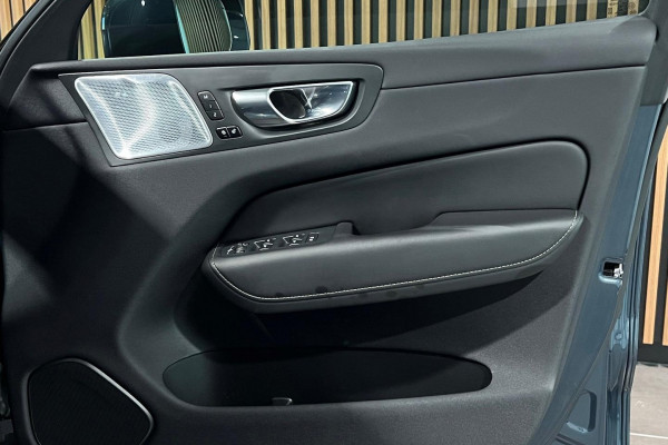 2022 Volvo XC60 UZ B5 Inscription SUV Image 10