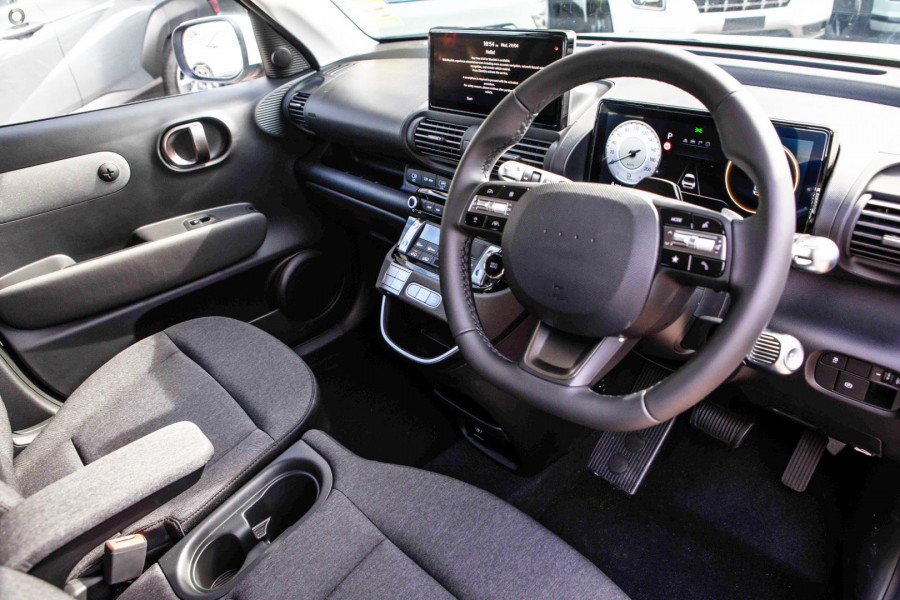 2026 Hyundai INSTER AX.V1  SUV Image 6