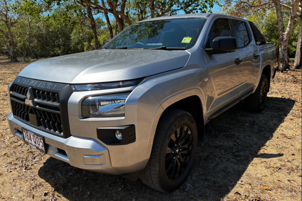 2025 Mitsubishi Triton MV GLX-R Ute Image 3