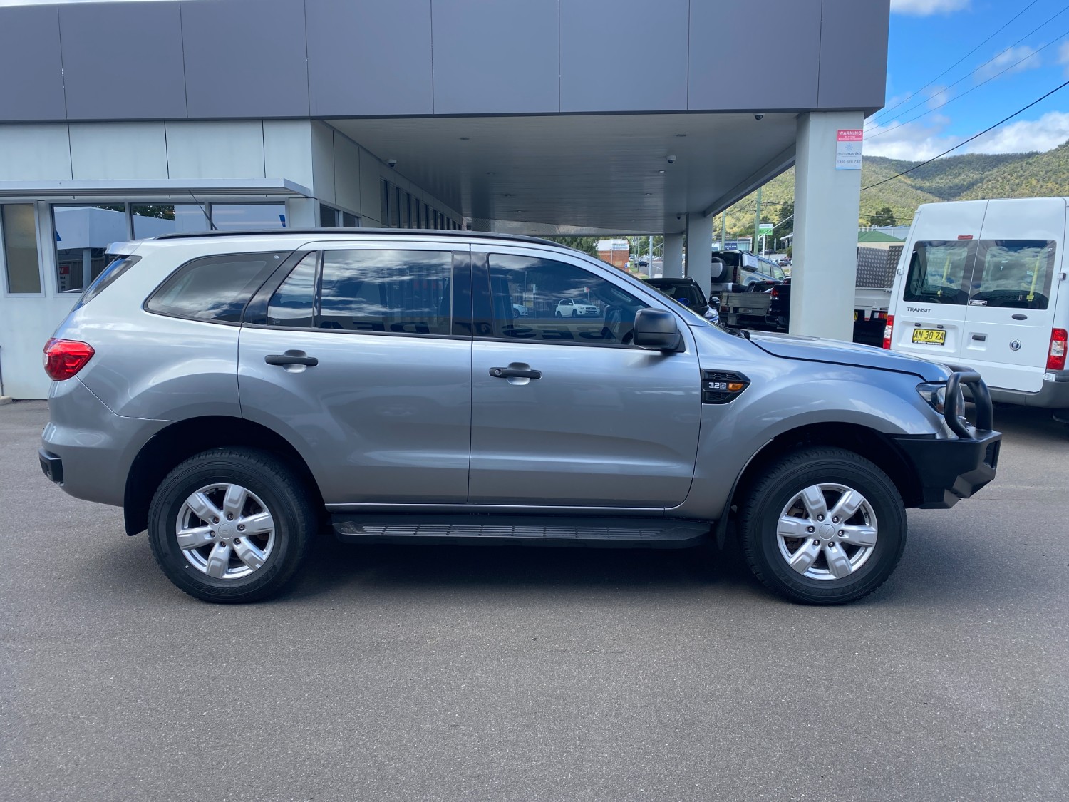 2016 Ford Everest Ambiente Wagon Image 8