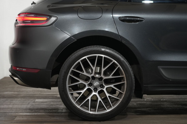 2021 Porsche Macan SUV Image 6