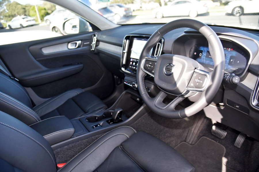 2025 MY26 Volvo XC40 XZ Plus B4 SUV Image 10