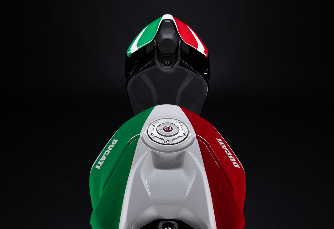 History of the Tricolore in Ducati Image