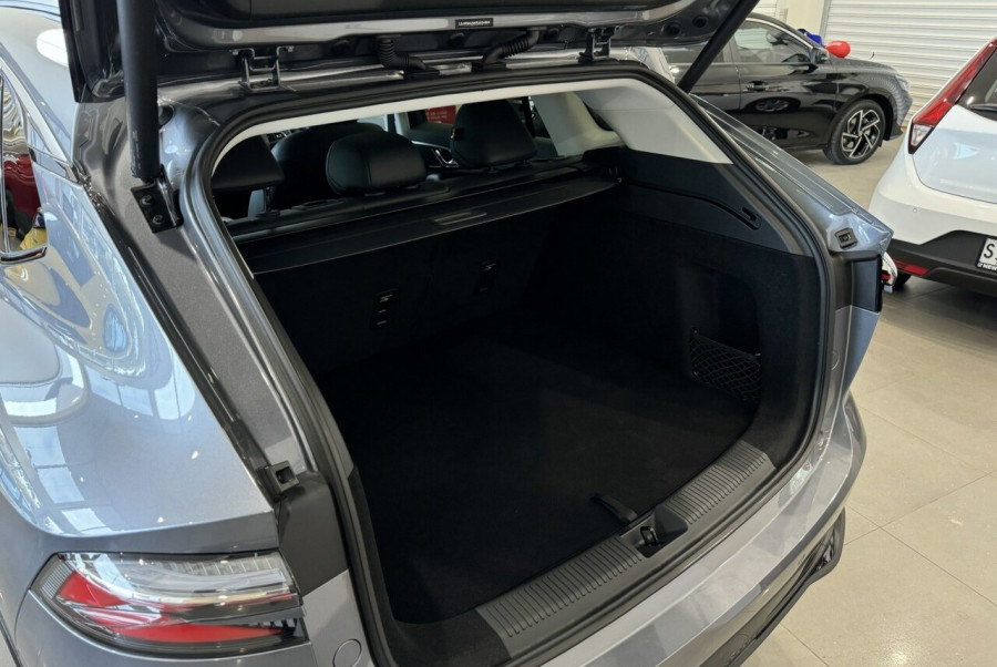 2024 MY25 MG HS AS33 Essence SUV Image 7