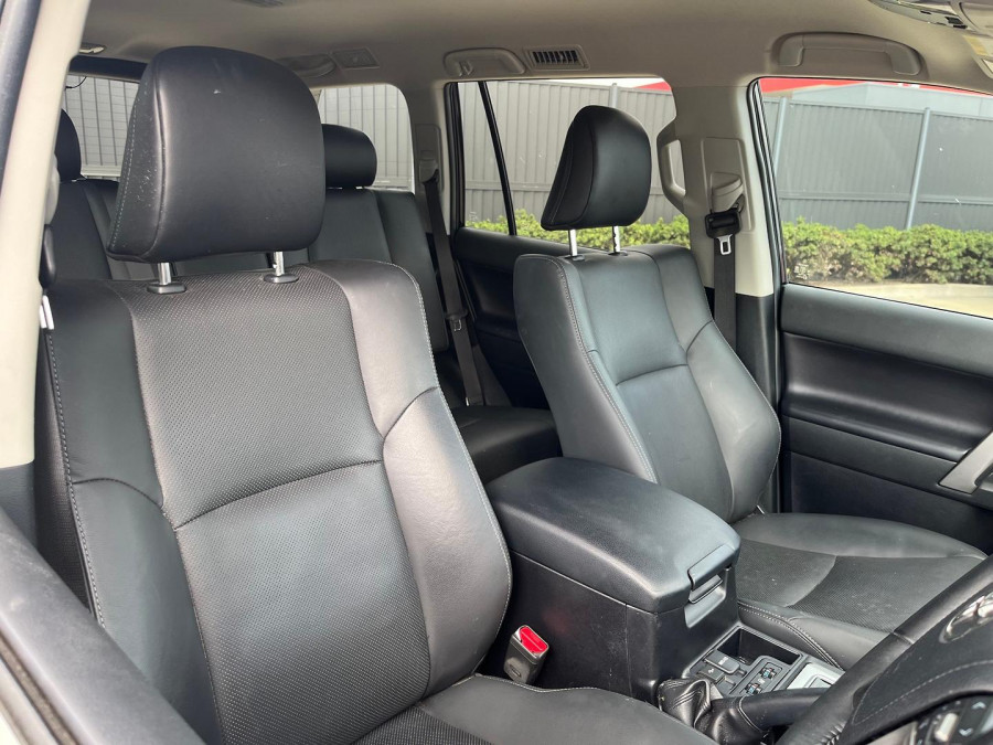 2021 Toyota LandCruiser Prado GDJ150R VX SUV Image 12