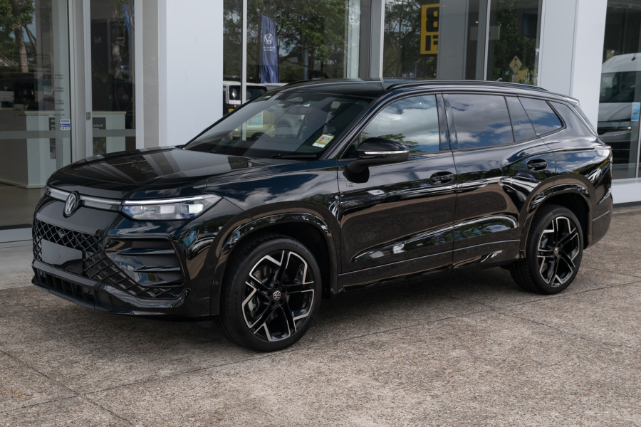 2025 MY26 Volkswagen Tayron R4 195TSI R-Line SUV Image 3