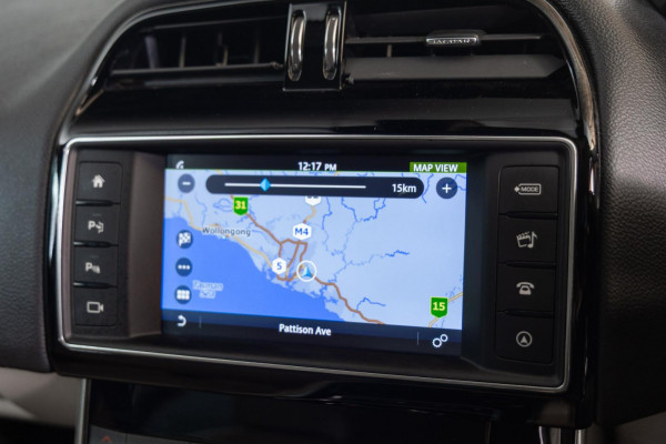 2015 MY16 Jaguar XE X760 20t Prestige Sedan image 11
