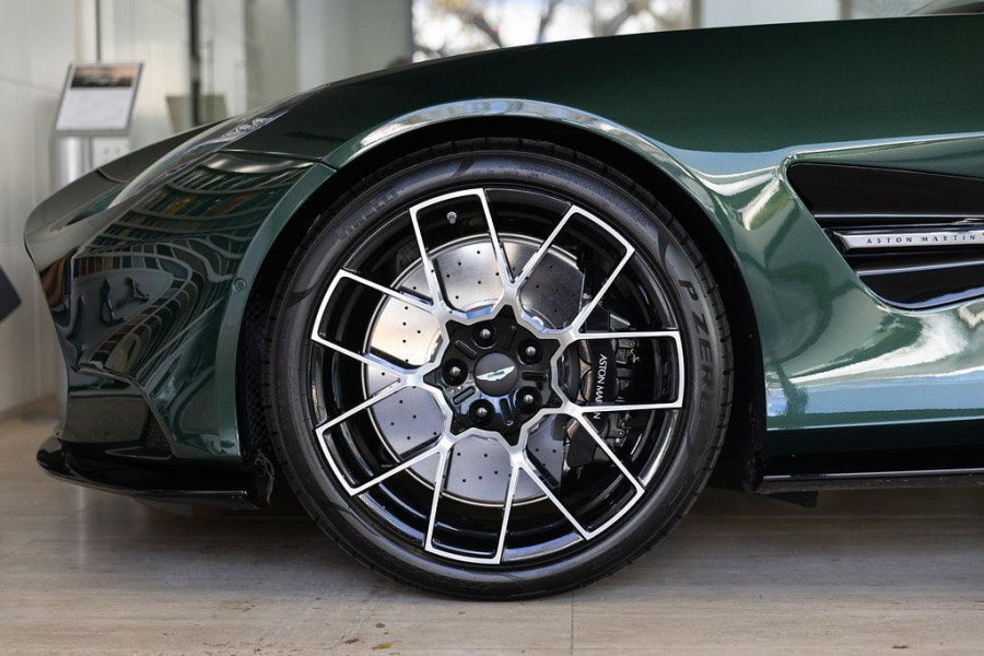 2026 Aston Martin Vanquish   Coupe Image 38