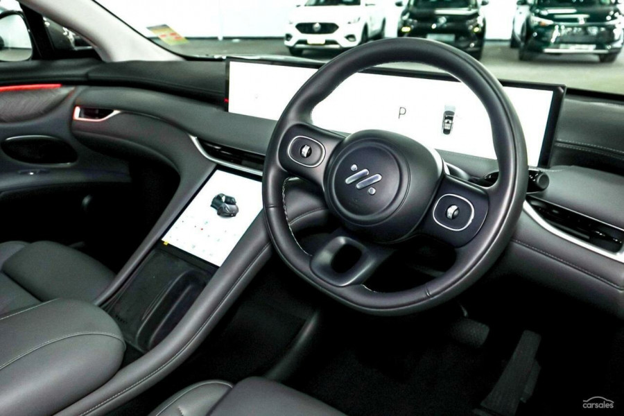 2026 MY25 MG IM6 S12L Premium SUV Image 5
