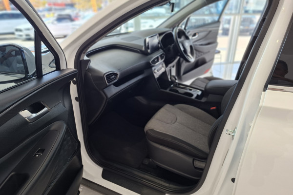 2022 Hyundai Santa Fe TM.V4  SUV Image 15