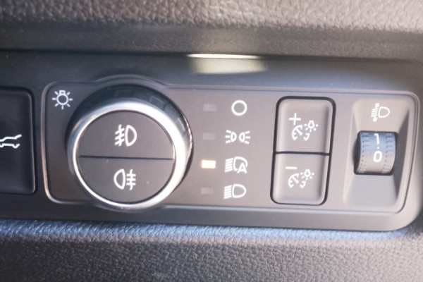 2023 MY24 Ford Everest UB Sport SUV Image 23