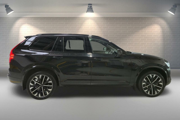 2025 MY26 Volvo XC90 L Series Ultra B5 Dark SUV Image 3