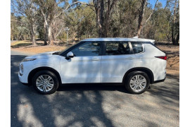2021 MY22 Mitsubishi Outlander ZM ES Wagon