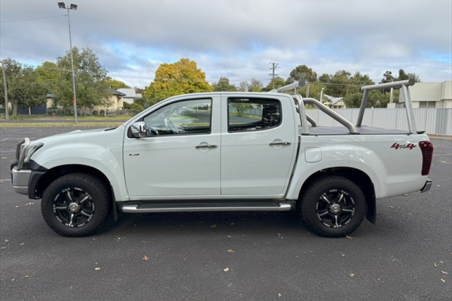 2017 Isuzu D-MAX TF LS-U Ute Image 7