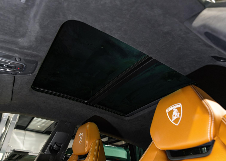 2025 Lamborghini Urus 636 SE SUV Image 33