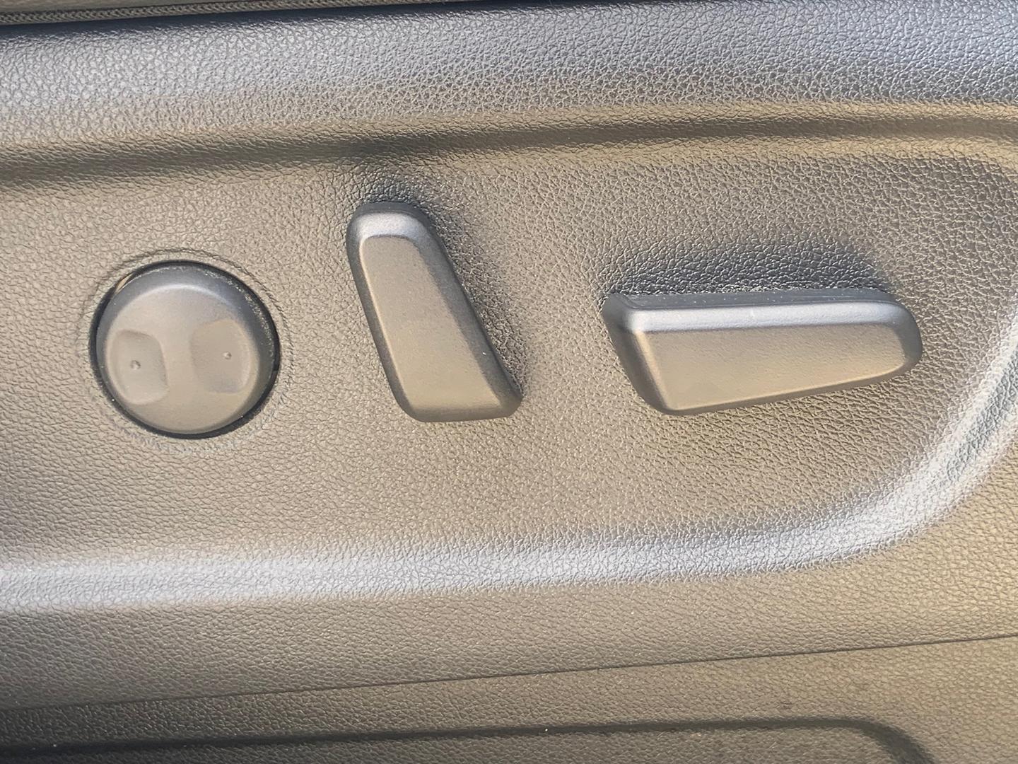 2020 Kia Carnival YP SLi Van Image 33