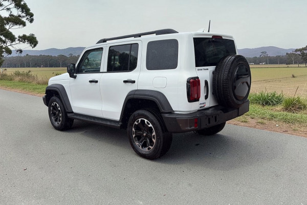 2026 GWM Tank 300 P01 Ultra Hi4-T PHEV SUV Image 5