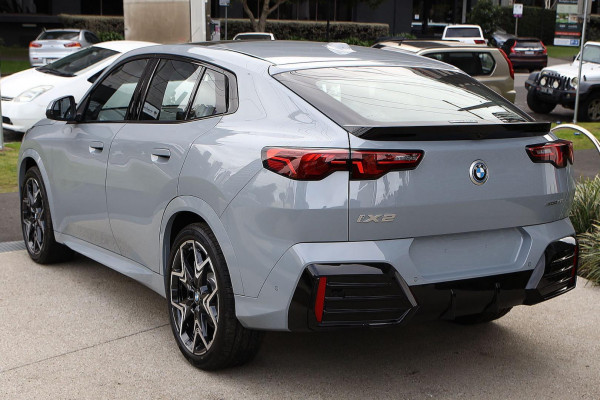 2026 BMW iX2 U10 xDrive30 M Sport SUV image 6