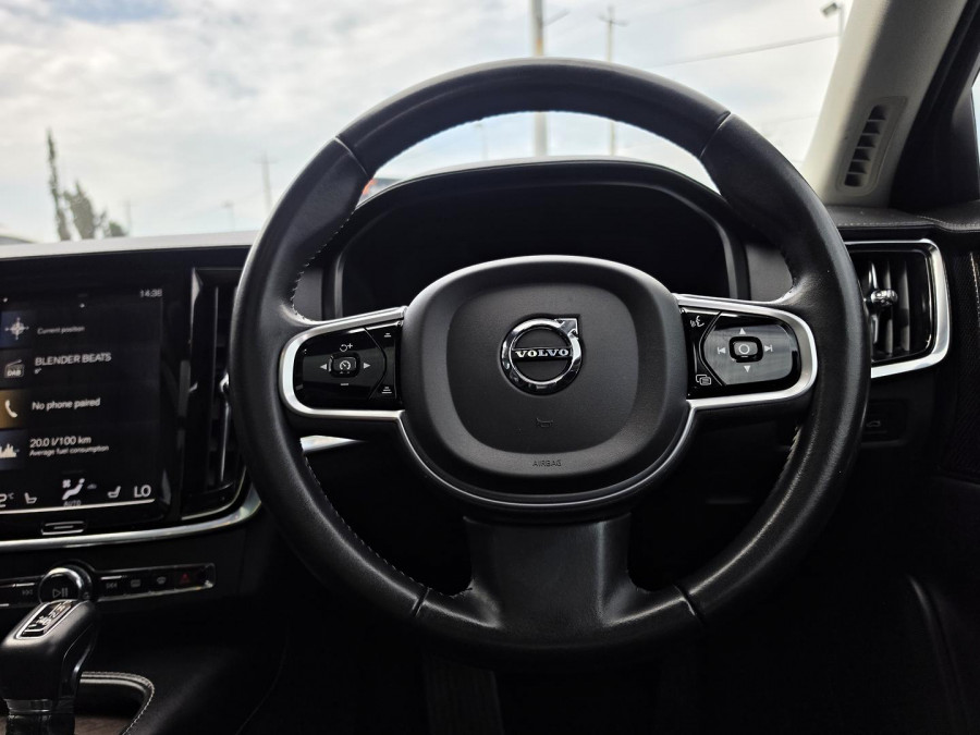 2019 Volvo V90 Cross Country P Series D5 Wagon Image 22