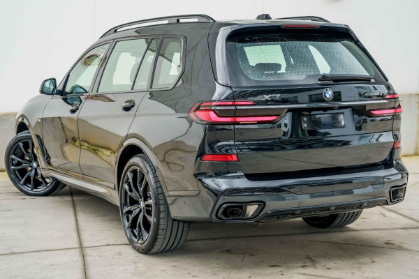 2026 BMW X7 G07 LCI xDrive40d M Sport SUV image 4