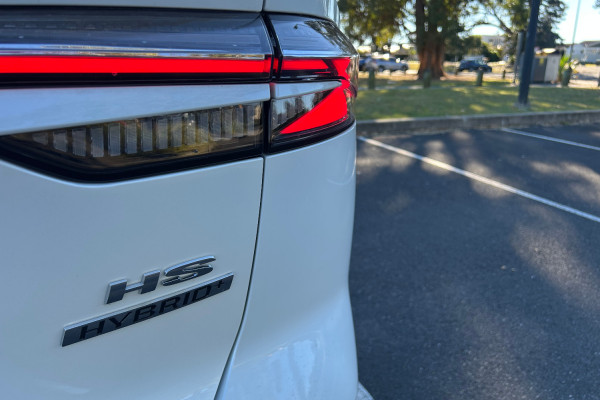 2025 MG HS AS33H Essence Hybrid+ SUV Image 19