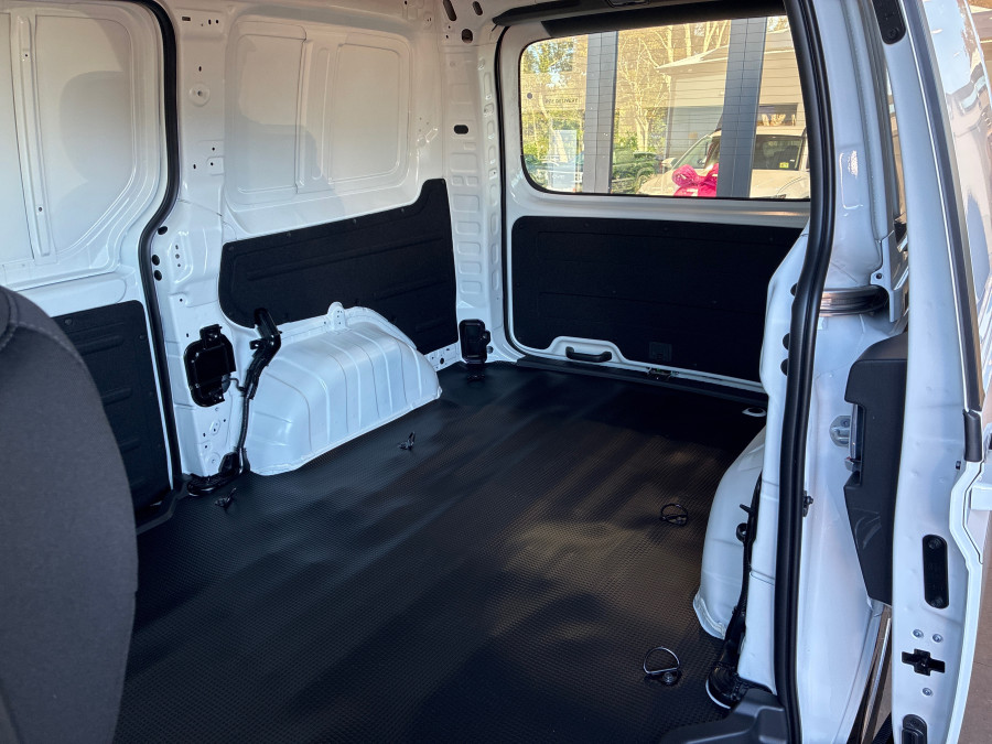 2026 MY27 Hyundai Staria Load US4.V4  Van Image 10