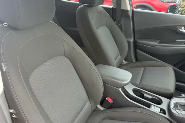 2021 Hyundai KONA OS.V4  SUV Image 27