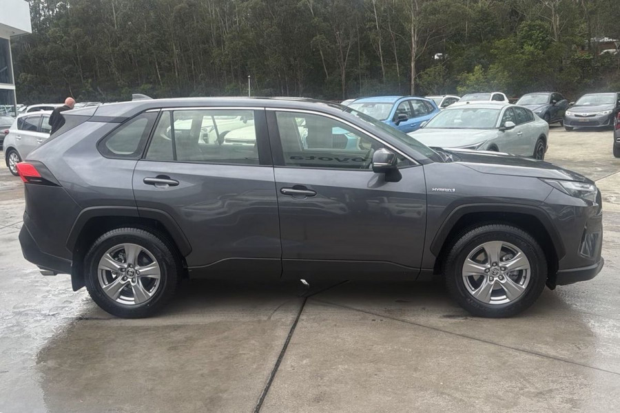 2024 Toyota RAV4 AXAH52R GX SUV Image 5