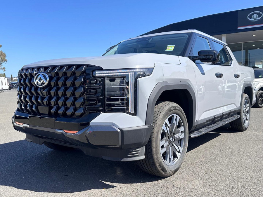 2025 LDV Terron 9 EKK1C Evolve Ute Image 5