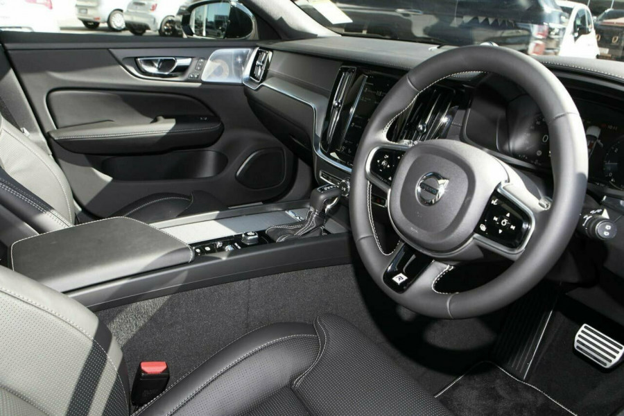 2019 MY20 Volvo V60 F-Series T5 R-Design Wagon Image 6