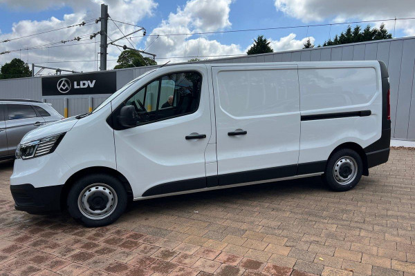 2024 Renault Trafic X82 Pro Van