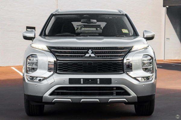 2024 Mitsubishi Outlander ZM LS SUV