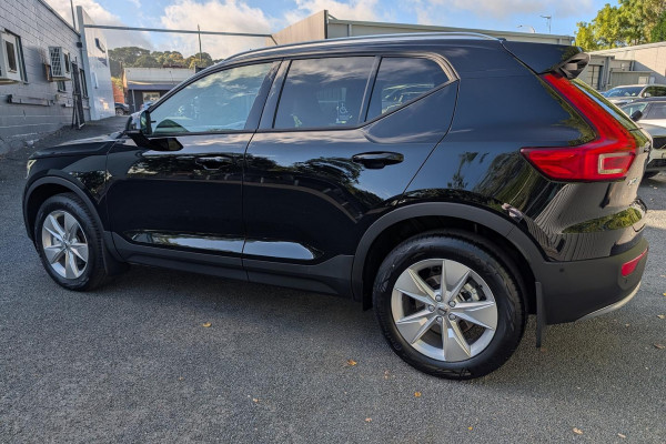 2025 MY26 Volvo XC40 XZ Plus B4 SUV Image 9