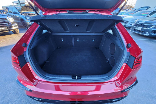 2020 MY1  Kia Cerato BD GT Hatch Image 9