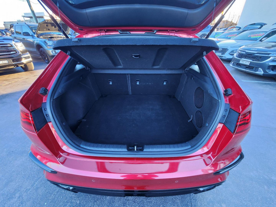 2020 MY1  Kia Cerato BD GT Hatch Image 9