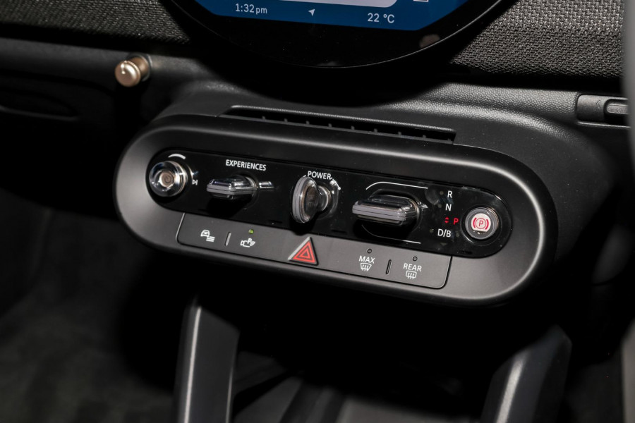 2026 MINI Aceman J05 SE Favoured Hatch