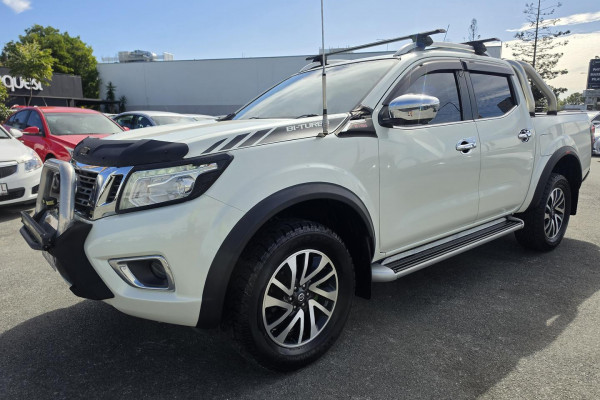 2018 Nissan Navara D23 Series 3 ST-X King Cab Pickup Image 3