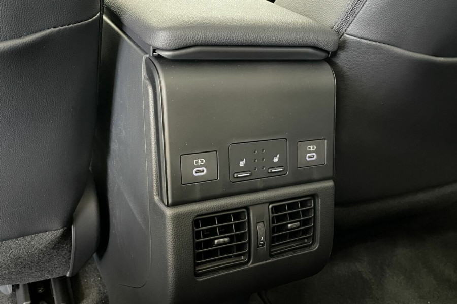 2023 MY24 Subaru Solterra E1-1 AWD Touring SUV Image 18