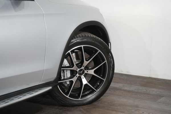 2020 Mercedes-Benz GLC-Class GLC43 AMG SUV Image 10