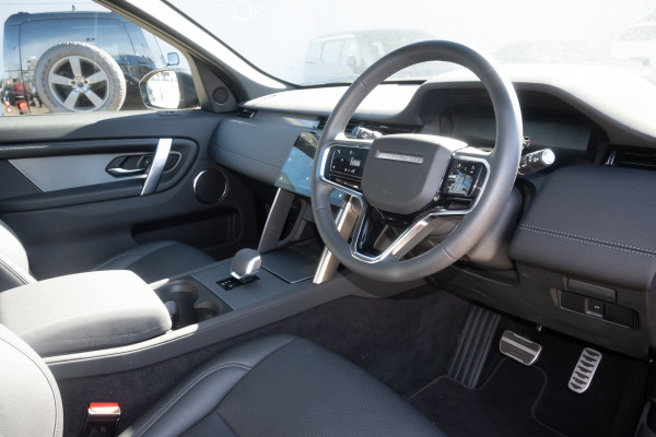 2025 MY25.5 Land Rover Discovery Sport L550 P250 Dynamic SE SUV image 9
