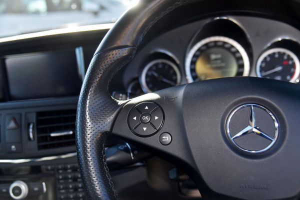 2010 Mercedes-Benz E-Class C207 E250 CGI Elegance Coupe Image 14