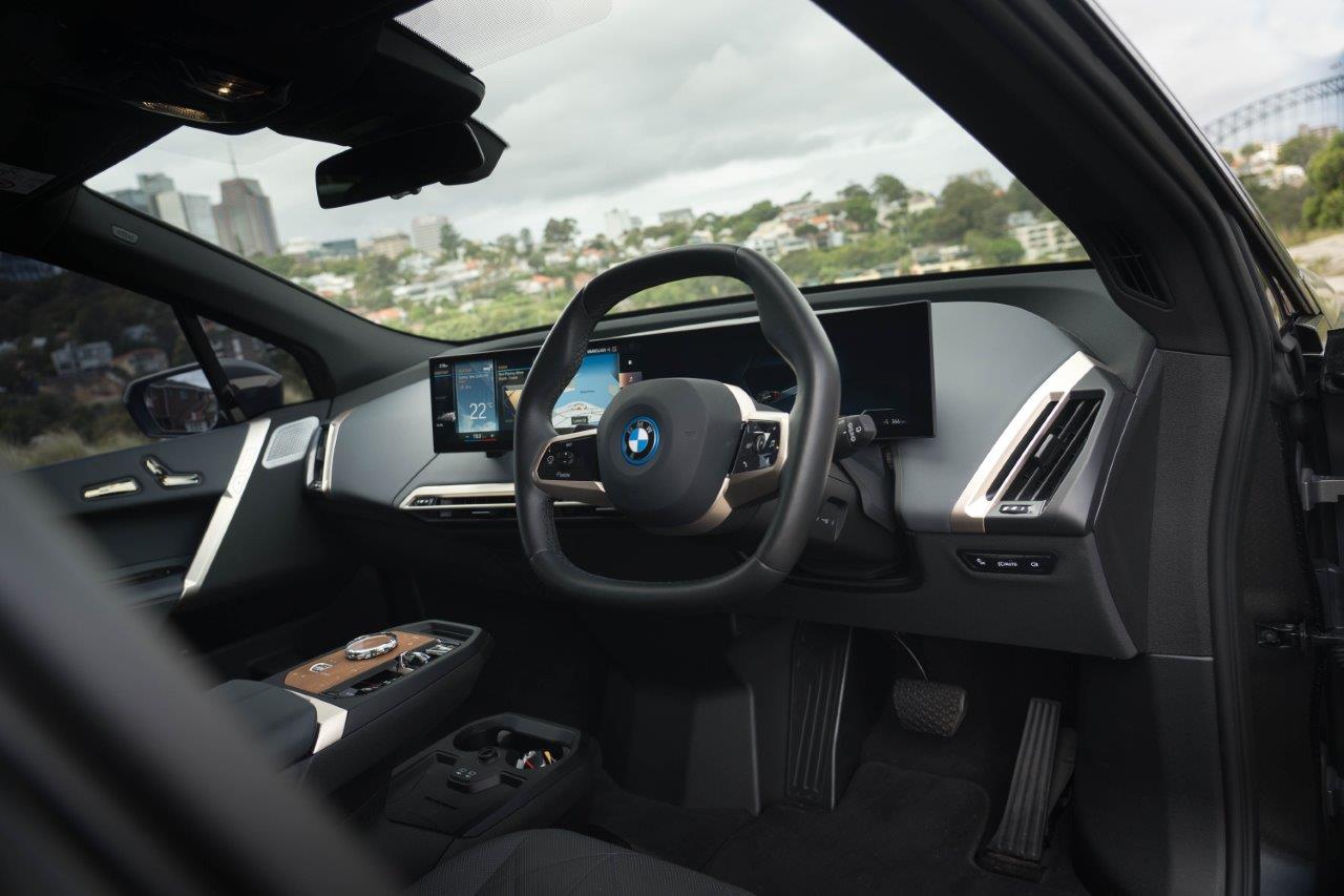 2022 BMW Ix M60 SUV Image 9