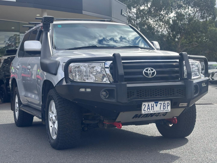 2011 MY10 Toyota LandCruiser VDJ200R GXL SUV Image 2