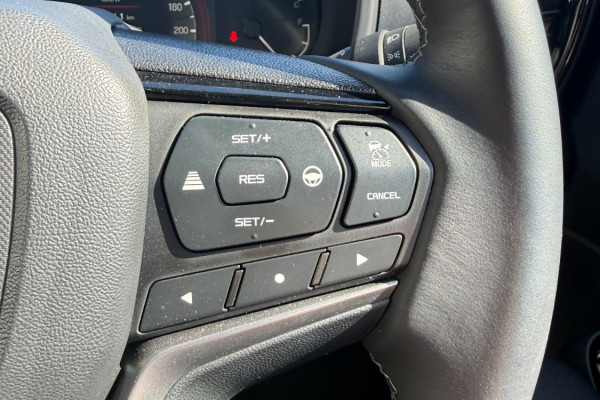 2026 Isuzu MU-X RJ X-TERRAIN SUV Image 17