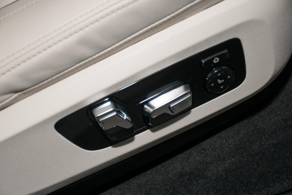 2025 BMW X5 G05 LCI xDrive50e M Sport SUV image 21