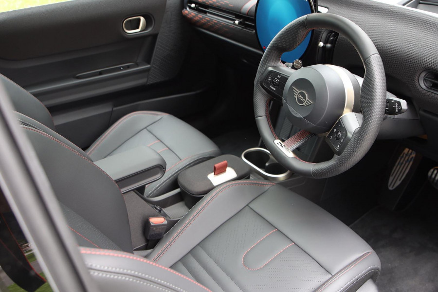2025 MINI Cooper F66 JCW Favoured Hatch